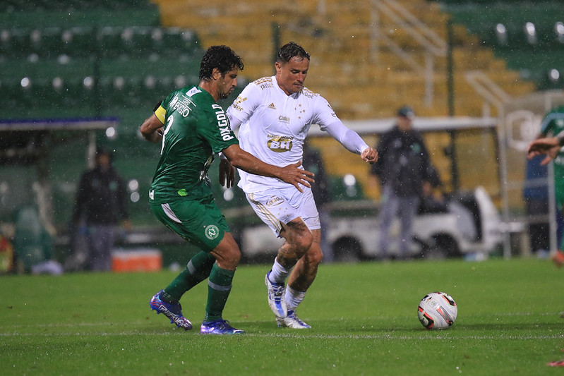 Cruzeiro e Chape se reencontram após quatro anos.
