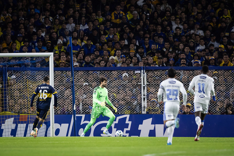 Otávio teve grande atuação pelo Cruzeiro na Argentina.